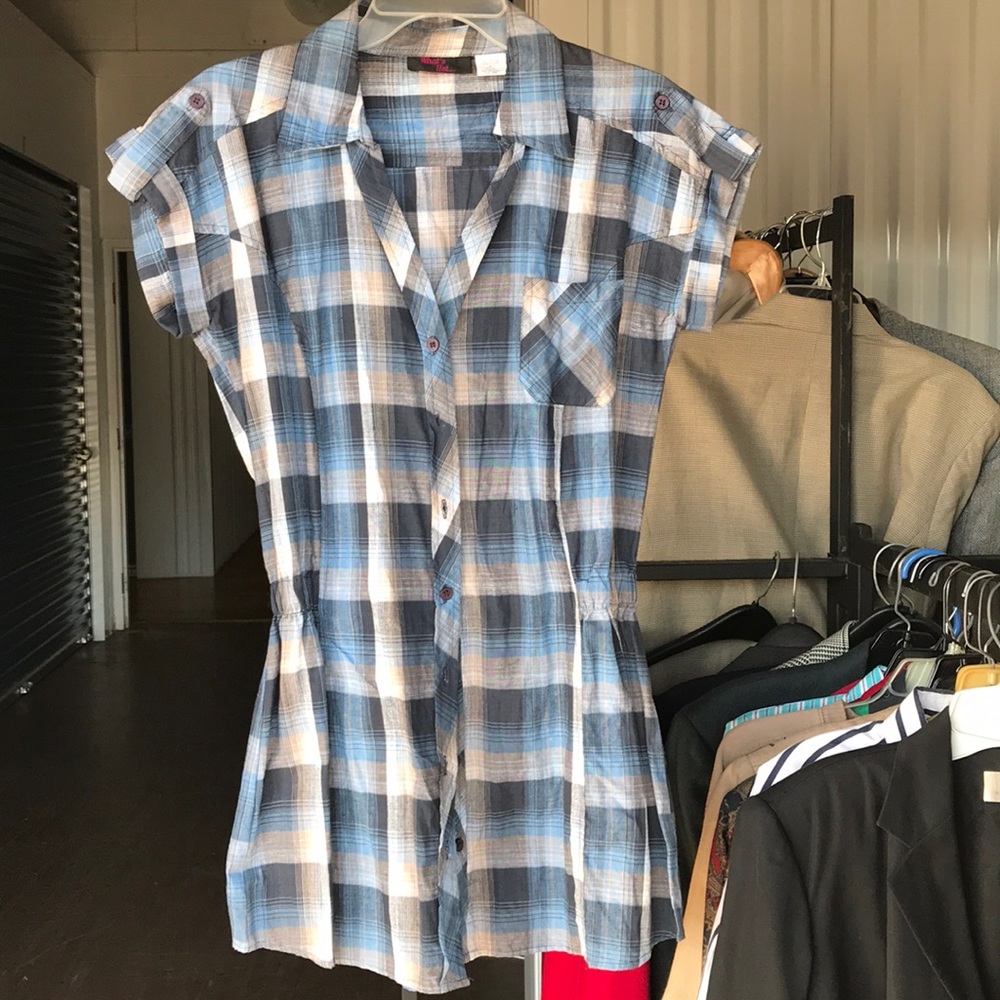 What’s Hot... shirt top tunic Sz XL 14-16